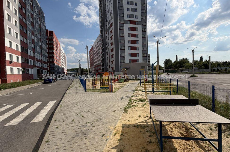 Продам квартиру, Шевченко ул. , 1  ком., 42 м², без внутренних работ 