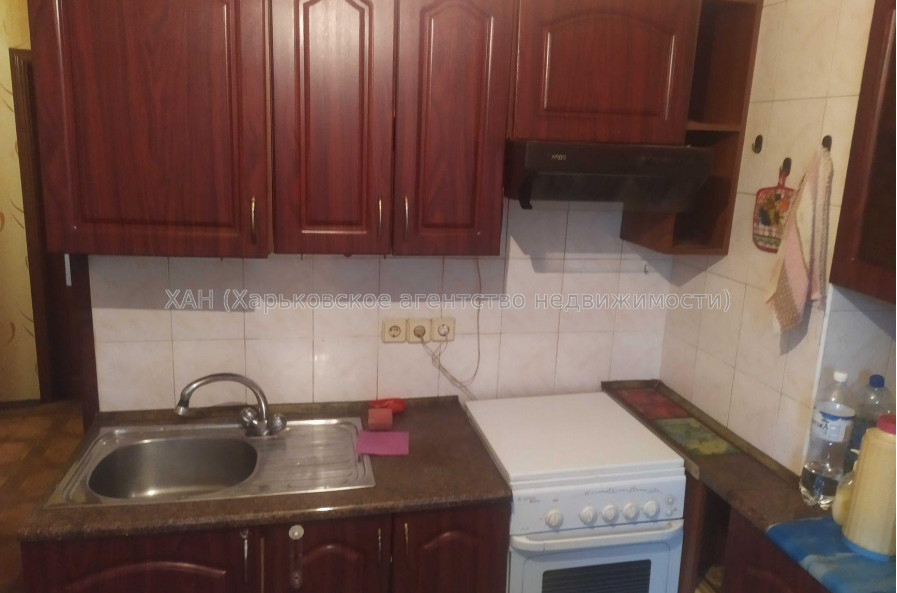 Продам квартиру, Салтовское шоссе , 1  ком., 40 м², косметический ремонт 
