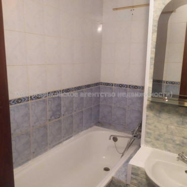 Продам квартиру, Салтовское шоссе , 1  ком., 40 м², косметический ремонт 