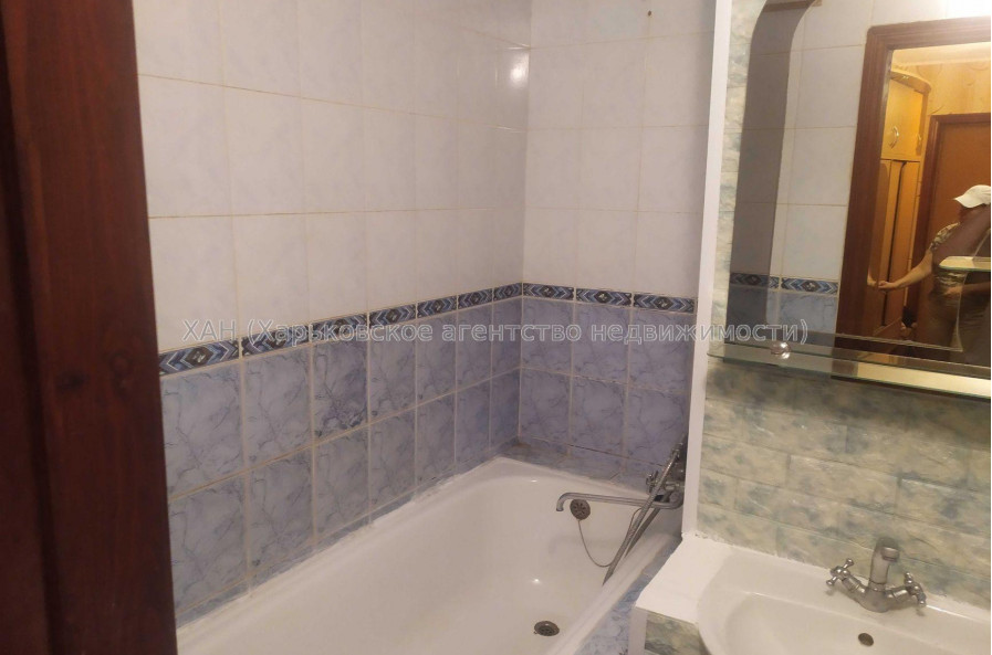 Продам квартиру, Салтовское шоссе , 1  ком., 40 м², косметический ремонт 
