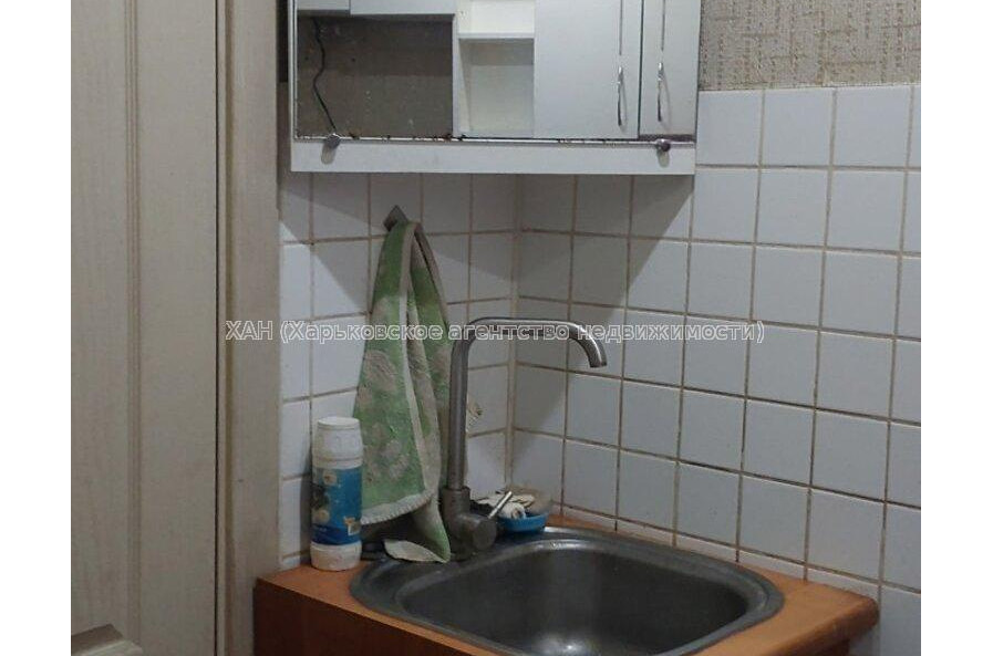 Продам квартиру, Петра Григоренко пр-т , 1  ком., 18 м², капитальный ремонт 