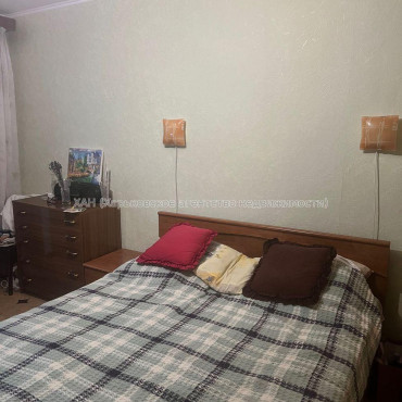 Продам квартиру, Гвардейцев Широнинцев ул. , 2  ком., 47.50 м², косметический ремонт 