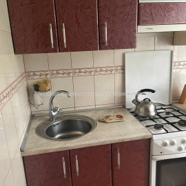 Продам квартиру, Гвардейцев Широнинцев ул. , 2 кім., 47.50 м², косметический ремонт