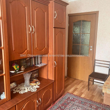 Продам квартиру, Гвардейцев Широнинцев ул. , 2  ком., 47.50 м², косметический ремонт 
