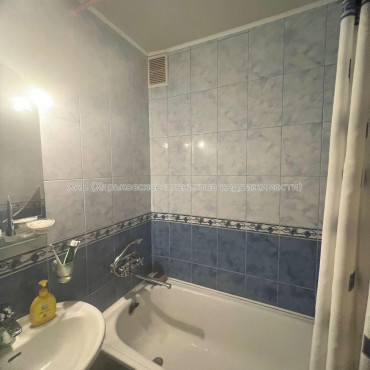 Продам квартиру, Гвардейцев Широнинцев ул. , 2  ком., 47.50 м², косметический ремонт 
