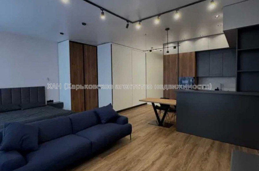 Продам квартиру, Молочная ул. , 1  ком., 49 м², авторский дизайн 