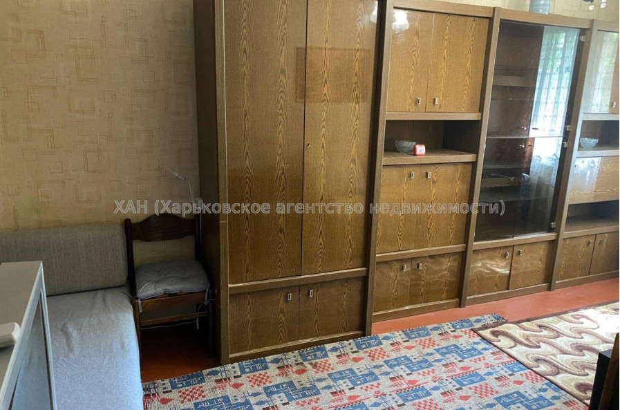 Продам квартиру, Людвига Свободы просп. , 1  ком., 33 м², советский ремонт 