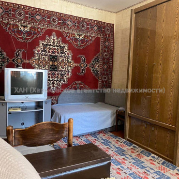 Продам квартиру, Людвига Свободы просп. , 1  ком., 33 м², советский ремонт 