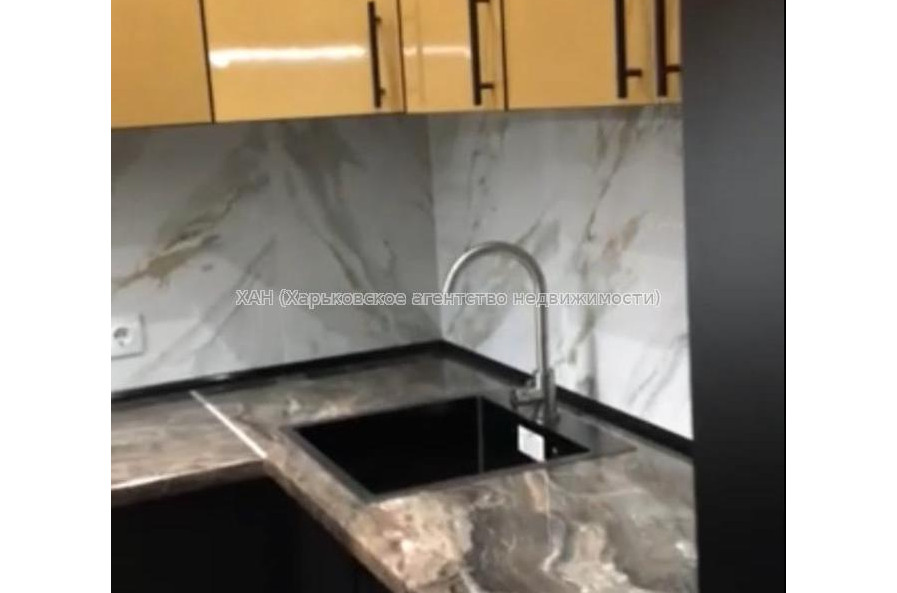 Продам квартиру, Полтавский Шлях ул. , 184А, корп. 3 , 1  ком., 40 м², евроремонт 