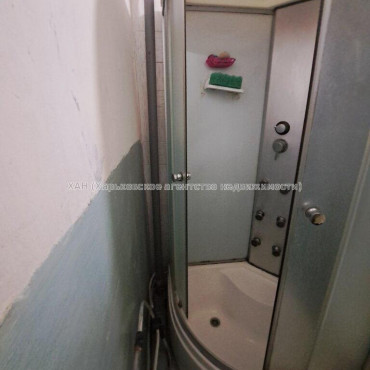 Продам квартиру, Полтавский Шлях ул. , 15  ком., 15.70 м², косметический ремонт 