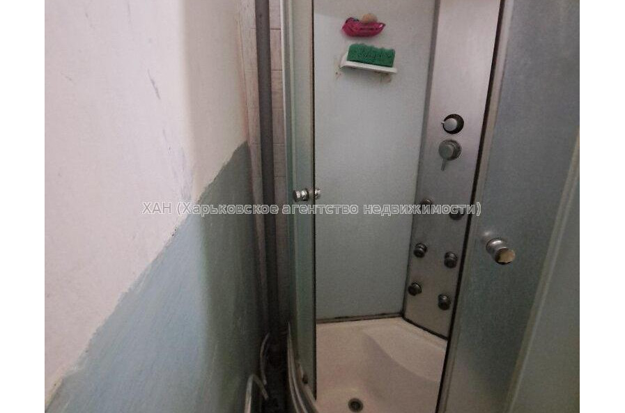 Продам квартиру, Полтавский Шлях ул. , 15  ком., 15.70 м², косметический ремонт 