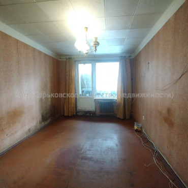 Продам квартиру, Юбилейный просп. , 1  ком., 32.70 м², советский ремонт 