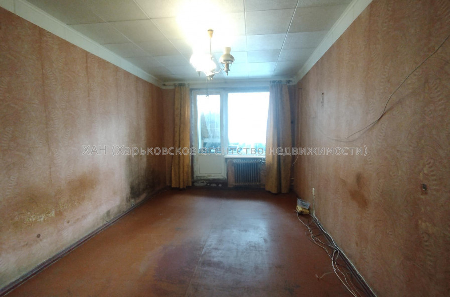 Продам квартиру, Юбилейный просп. , 1  ком., 32.70 м², советский ремонт 