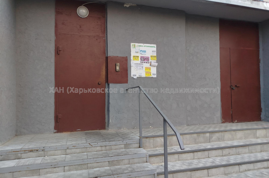 Продам квартиру, Юбилейный просп. , 1  ком., 32.70 м², советский ремонт 