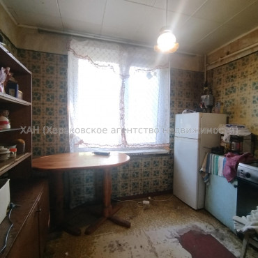 Продам квартиру, Юбилейный просп. , 1  ком., 32.70 м², советский ремонт 