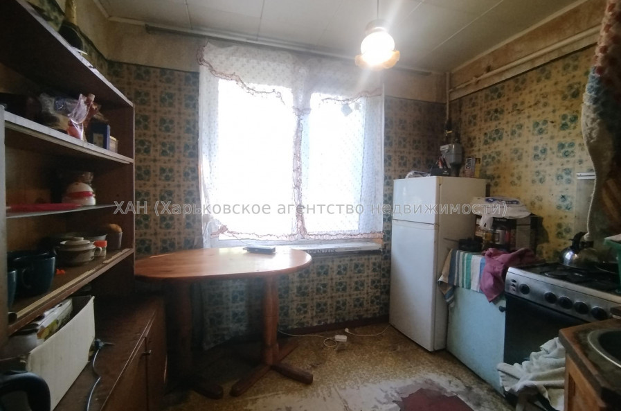 Продам квартиру, Юбилейный просп. , 1  ком., 32.70 м², советский ремонт 