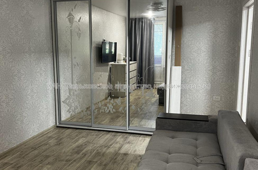 Продам квартиру, Тракторостроителей просп. , 2  ком., 45.60 м², косметический ремонт 