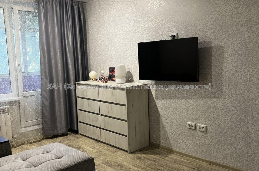Продам квартиру, Тракторостроителей просп. , 2  ком., 45.60 м², косметический ремонт 