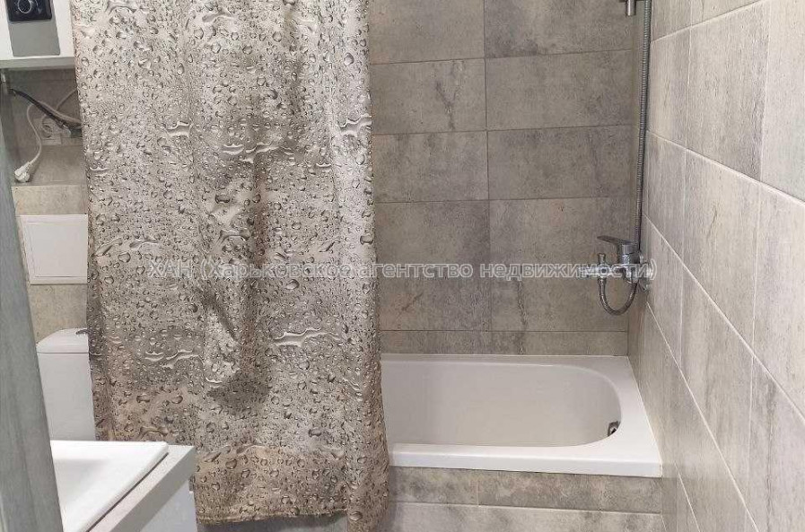 Продам квартиру, Ощепкова Андрея ул. , 1  ком., 33 м², евроремонт 
