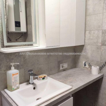 Продам квартиру, Ощепкова Андрея ул. , 1  ком., 33 м², евроремонт 