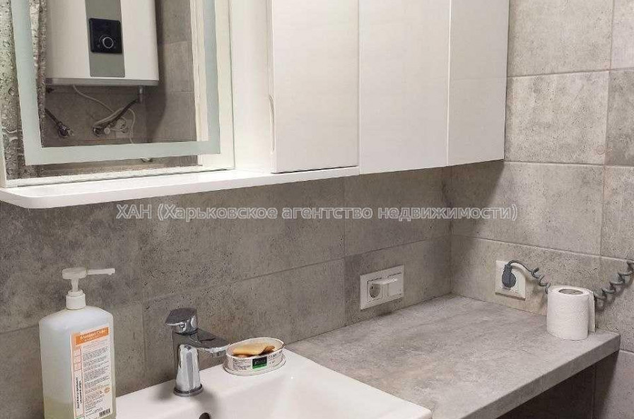 Продам квартиру, Ощепкова Андрея ул. , 1  ком., 33 м², евроремонт 