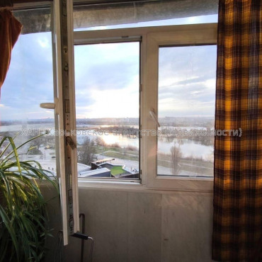 Продам квартиру, Барабашова академика ул. , 2  ком., 45 м², косметический ремонт 