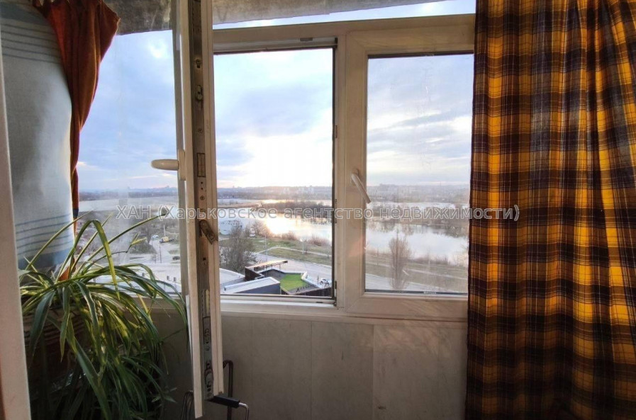 Продам квартиру, Барабашова академика ул. , 2  ком., 45 м², косметический ремонт 