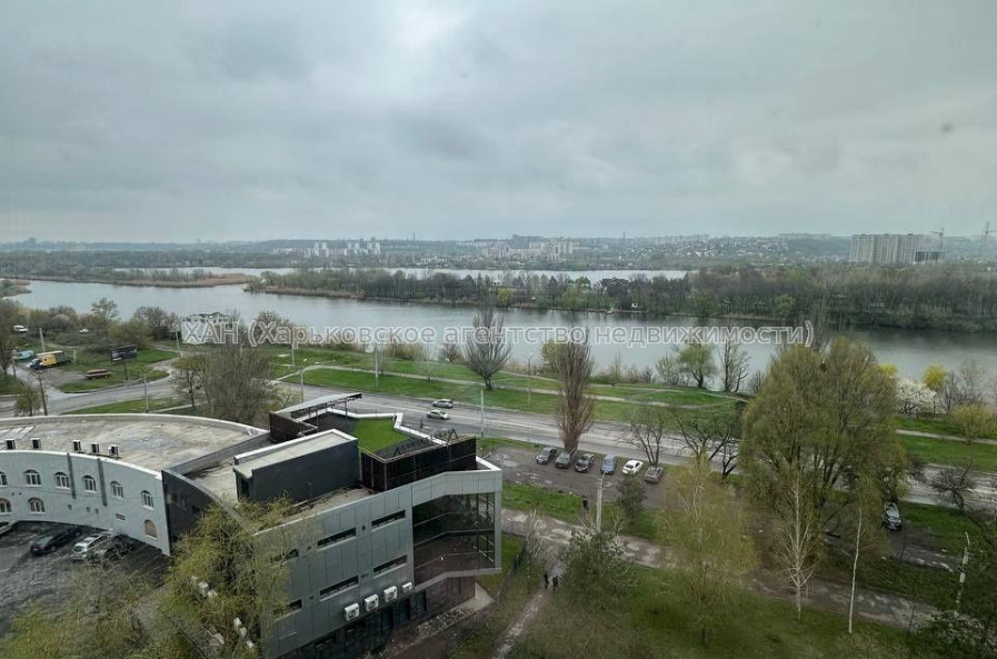 Продам квартиру, Барабашова академика ул. , 2  ком., 45 м², косметический ремонт 