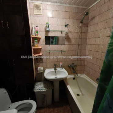 Продам квартиру, Барабашова академика ул. , 2  ком., 45 м², косметический ремонт 