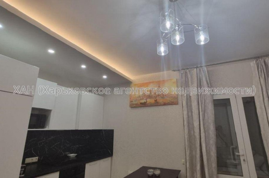 Продам квартиру, Станислава Парталы ул. , 2  ком., 50 м², евроремонт 