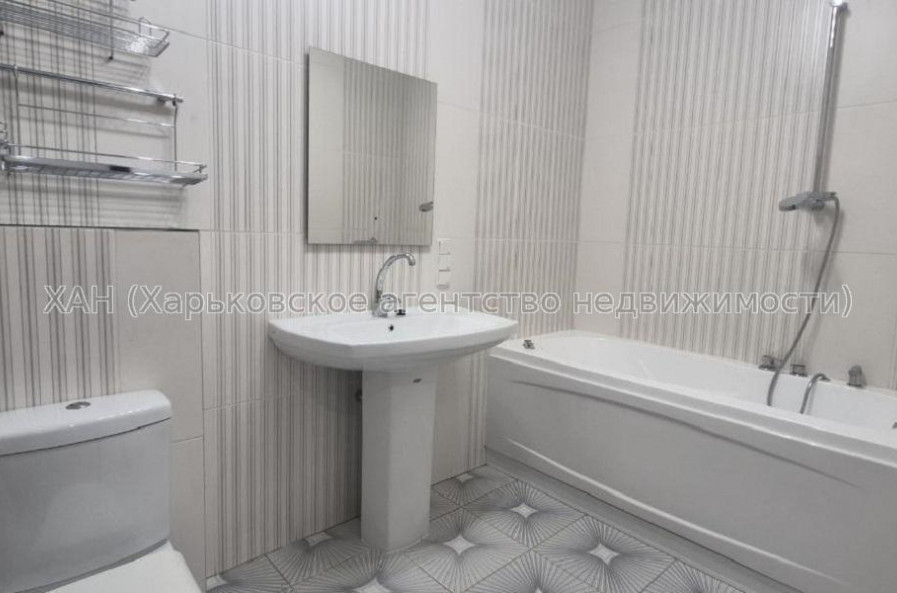 Продам квартиру, Станислава Парталы ул. , 2  ком., 50 м², евроремонт 