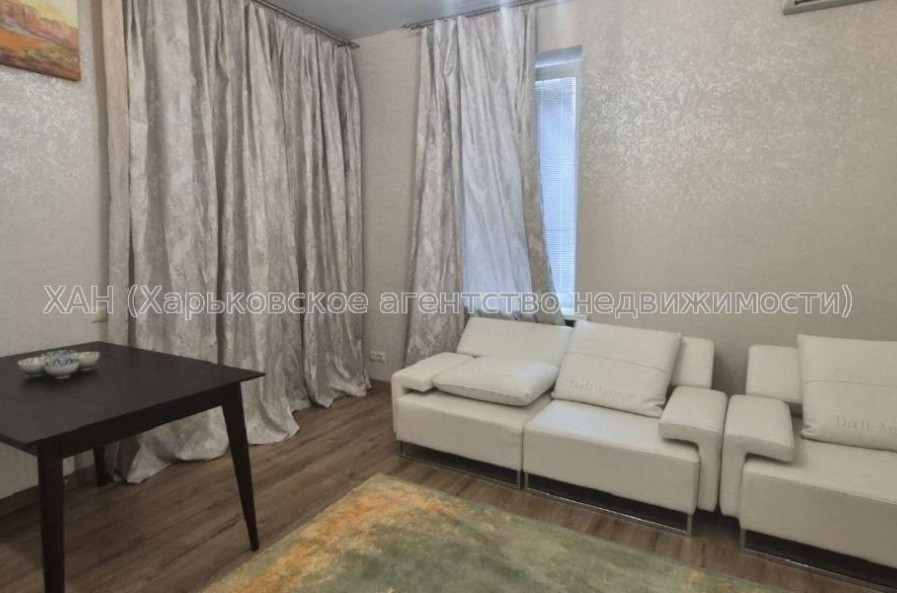 Продам квартиру, Станислава Парталы ул. , 2  ком., 50 м², евроремонт 