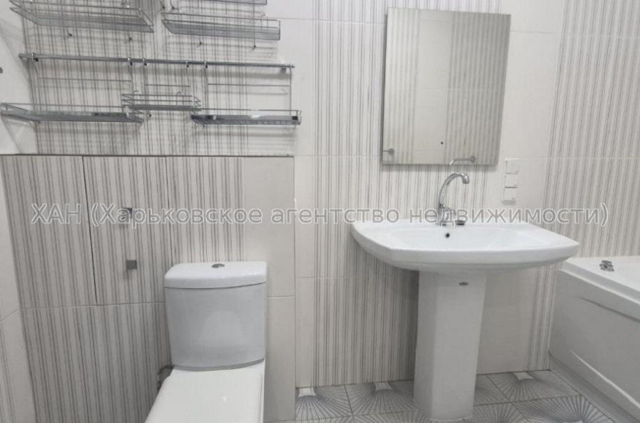Продам квартиру, Станислава Парталы ул. , 2  ком., 50 м², евроремонт 