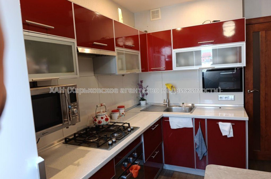 Продам квартиру, Соборности Украины ул. , 3  ком., 72 м², евроремонт 