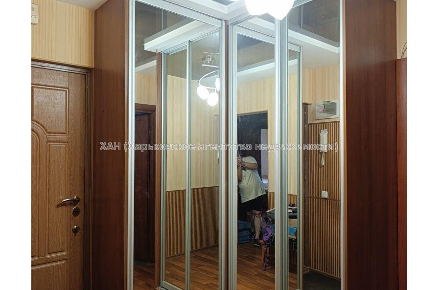 Продам квартиру, Соборности Украины ул. , 3  ком., 72 м², евроремонт 