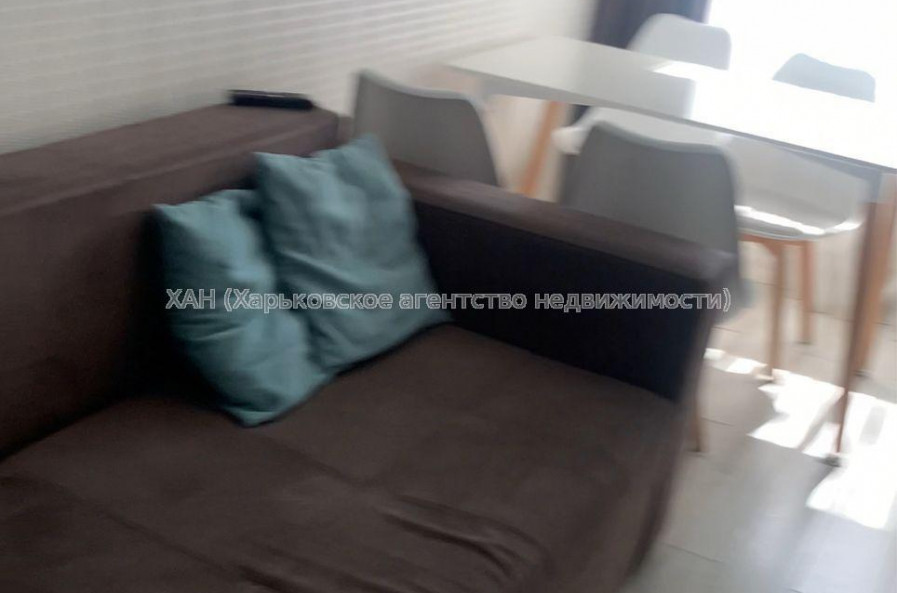 Продам квартиру, 23 Августа ул. , 3  ком., 81 м², капитальный ремонт 