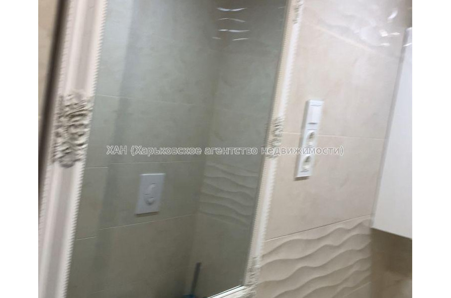 Продам квартиру, 23 Августа ул. , 3  ком., 81 м², капитальный ремонт 