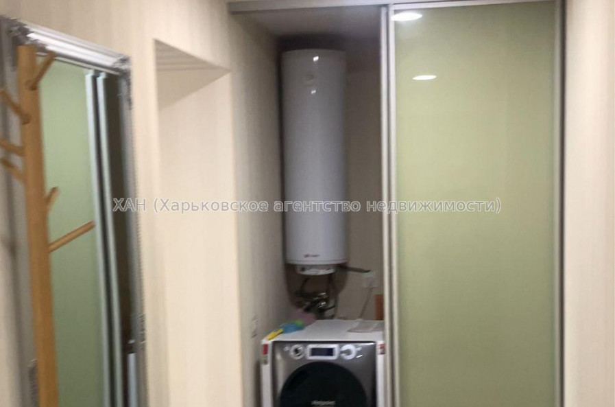 Продам квартиру, 23 Августа ул. , 3  ком., 81 м², капитальный ремонт 