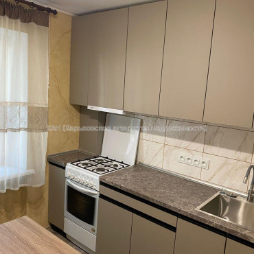 Продам квартиру, Бригады Хартия ул. , 1  ком., 38 м², авторский дизайн 