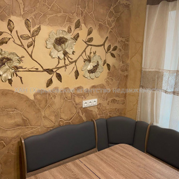 Продам квартиру, Бригады Хартия ул. , 1  ком., 38 м², авторский дизайн 
