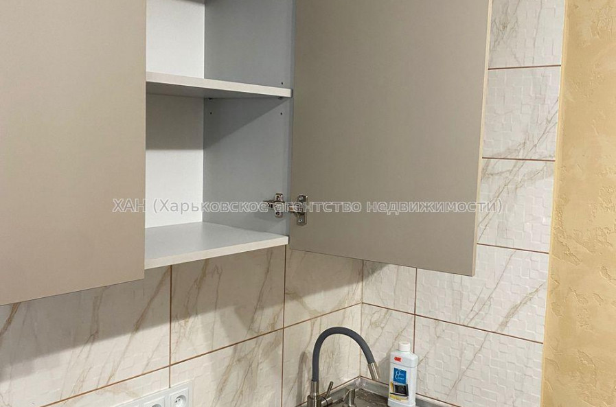 Продам квартиру, Бригады Хартия ул. , 1  ком., 38 м², авторский дизайн 