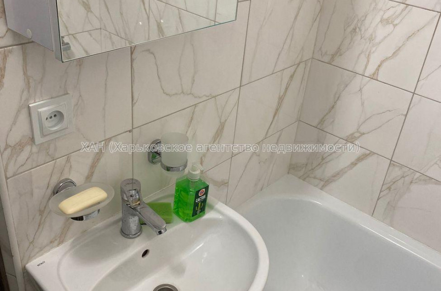 Продам квартиру, Бригады Хартия ул. , 1  ком., 38 м², авторский дизайн 