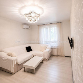 Продам квартиру, Григория Сковороды ул. , 2 кім., 75 м², евроремонт