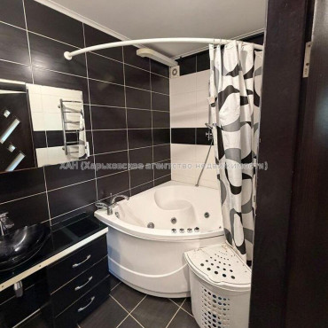 Продам квартиру, Григория Сковороды ул. , 2  ком., 75 м², евроремонт 