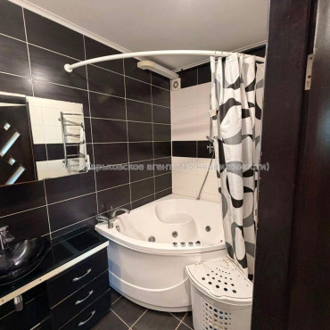 Продам квартиру, Григория Сковороды ул. , 2  ком., 75 м², евроремонт 