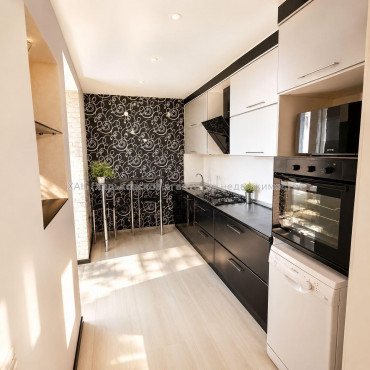 Продам квартиру, Григория Сковороды ул. , 2  ком., 75 м², евроремонт 