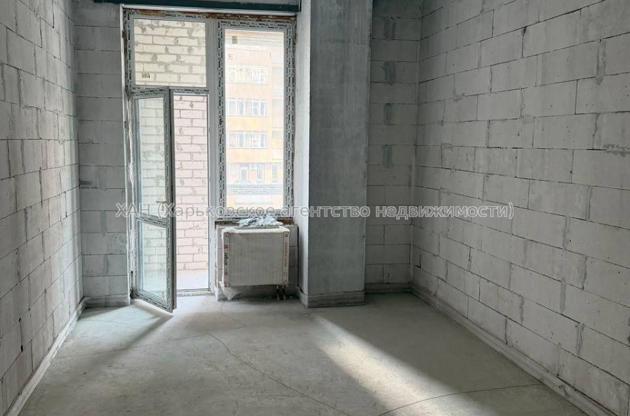 Продам квартиру, Клочковская ул. , 2 кім., 78 м², без внутренних работ 