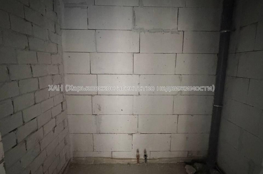 Продам квартиру, Клочковская ул. , 2 кім., 78 м², без внутренних работ 