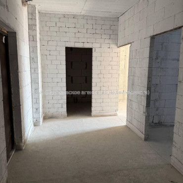 Продам квартиру, Клочковская ул. , 2 кім., 78 м², без внутренних работ 