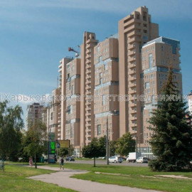 Продам квартиру, Клочковская ул. , 2 кім., 78 м², без внутренних работ